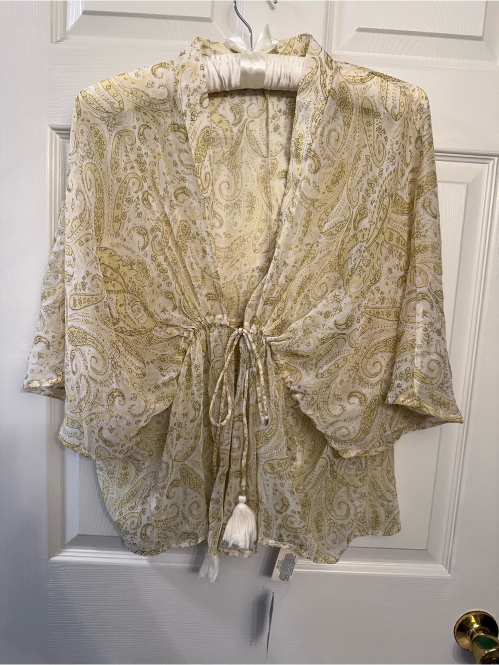 NWT Lucky Brand Cream Paisley Tie-Front Sheer Kimono Top